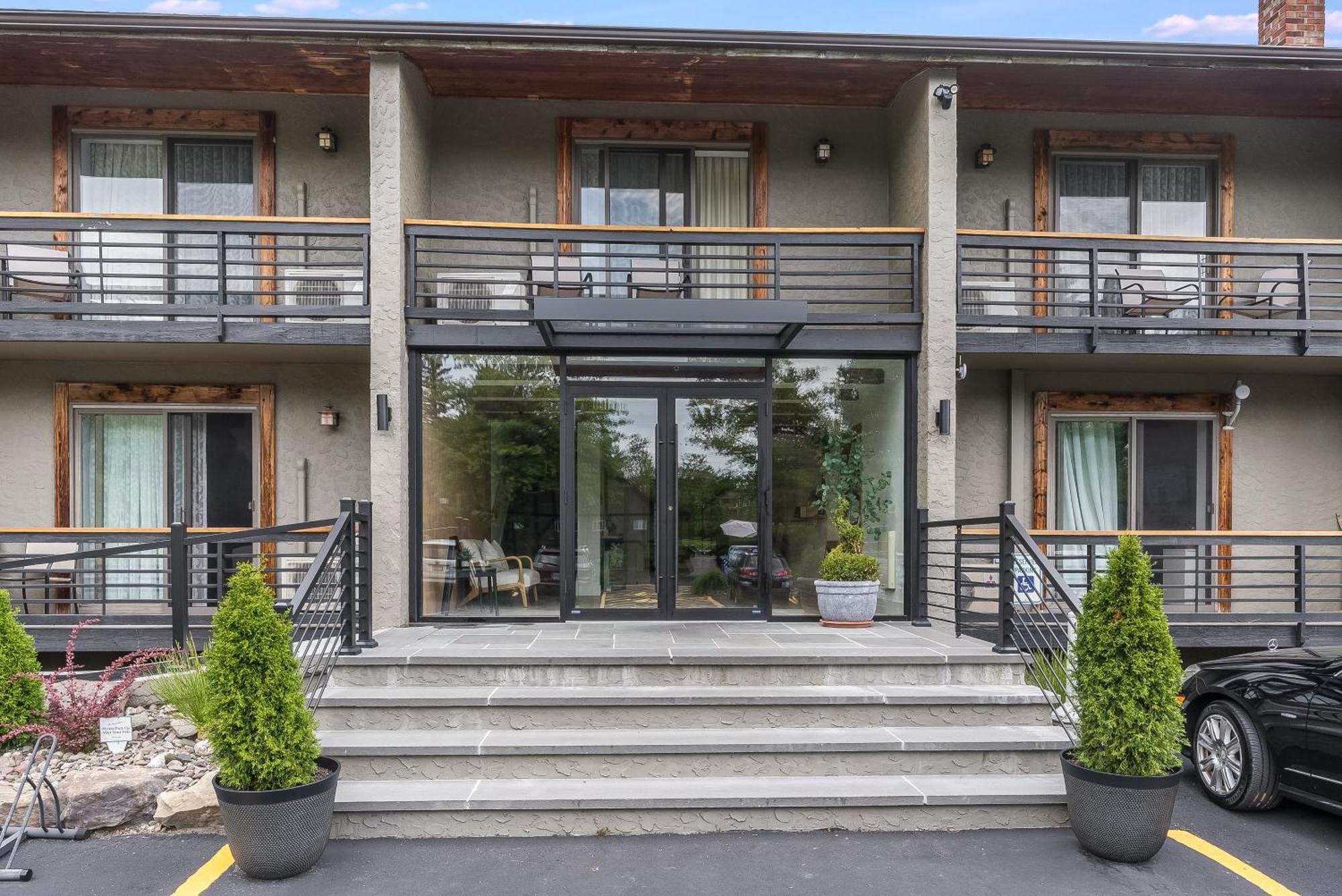 Hotel Vienna Windham Exterior photo